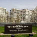 Названо причину закриття посольства США у Києві: це не через ядерну загрозу