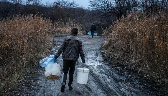 На Донеччині залишаються майже 324 тисяч цивільних