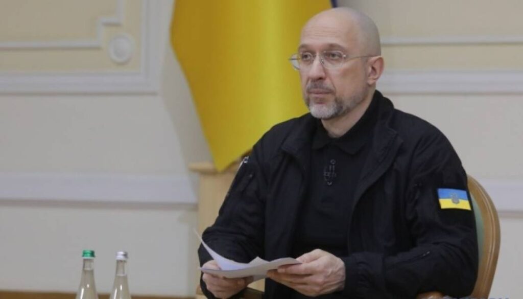 Замість МСЕК працюють понад 1400 бригад лікарів – Шмигаль 16