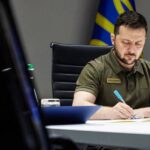 Зеленський нагородив викладачів Київського національного університету будівництва і архітектури
