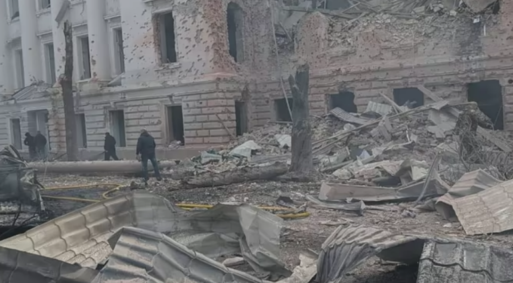 “Це було жахливо”: Трамп відреагував на ракетний обстріл Сум 3 “Це було жахливо”: Трамп відреагував на ракетний обстріл Сум 3