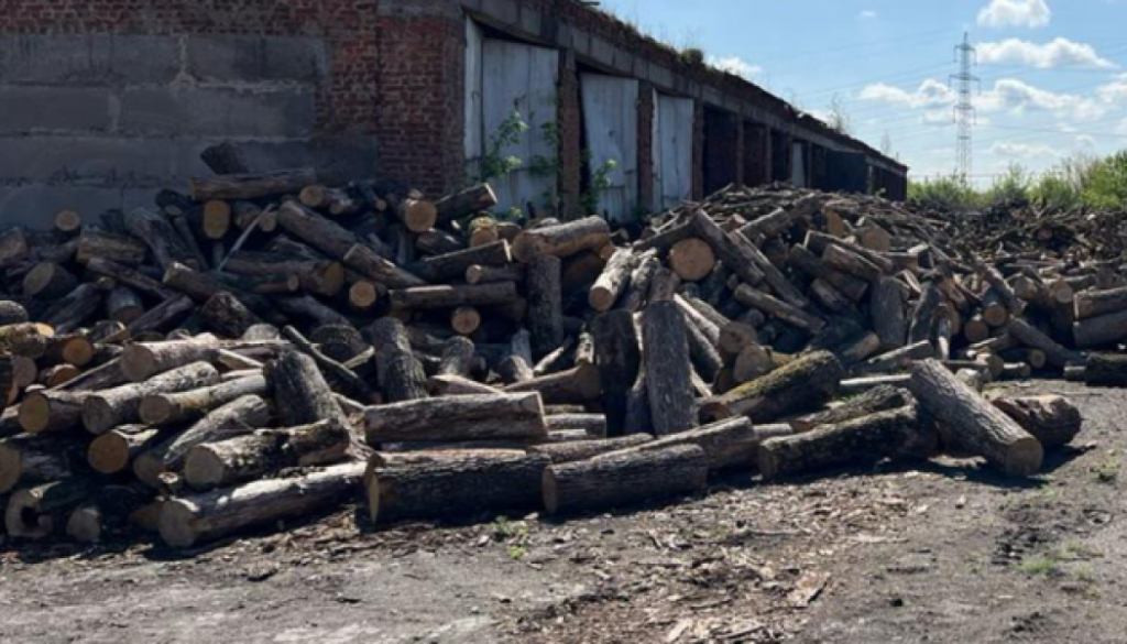 Дрова для ЗСУ: розслідування розкрадання 15 мільйонів держкоштів завершено 12 Дрова для ЗСУ: розслідування розкрадання 15 мільйонів держкоштів завершено 12