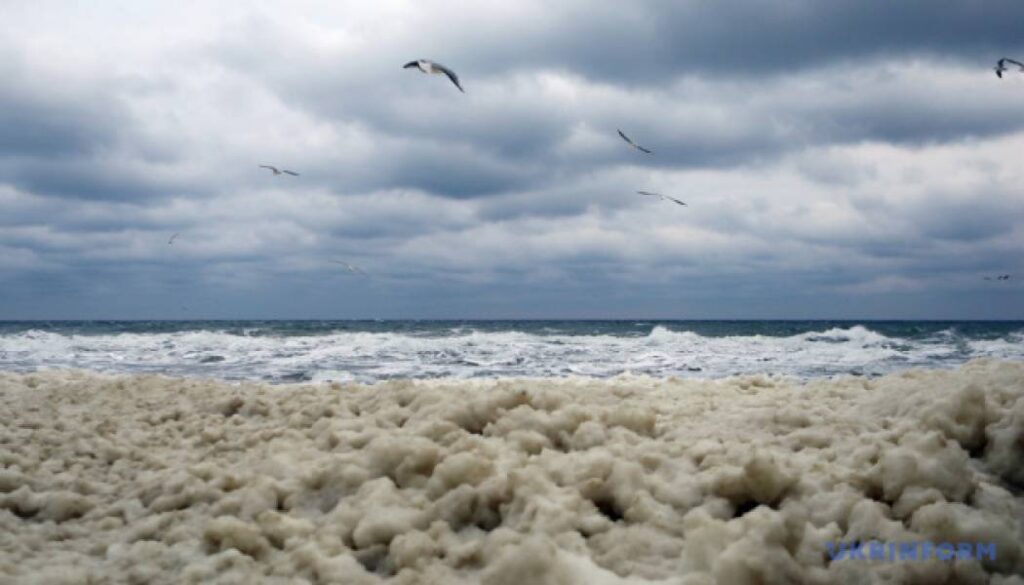 Російських військових кораблів у Чорному та Азовському морях немає 1