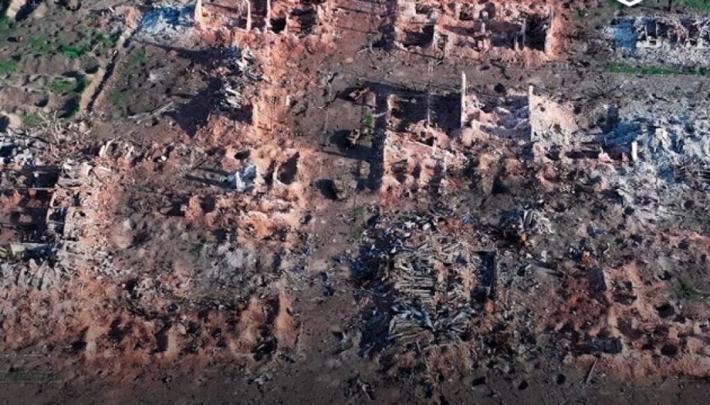 Військові показали, яким був Вовчанськ через рік після початку російського наступу 5