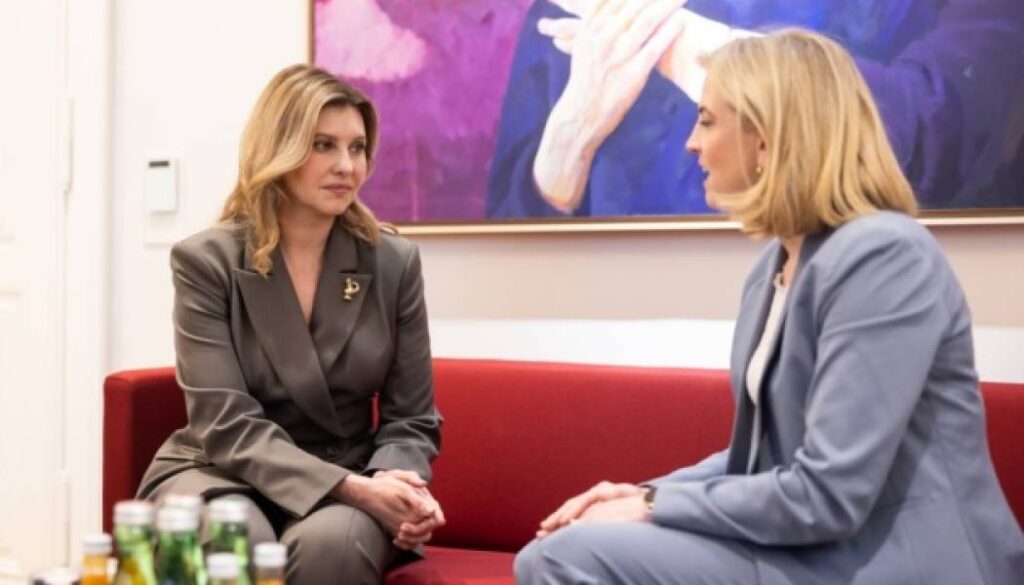 Зеленський та міністр закордонних справ Австрії обговорили гуманітарну допомогу Україні 1 Зеленський та міністр закордонних справ Австрії обговорили гуманітарну допомогу Україні 1