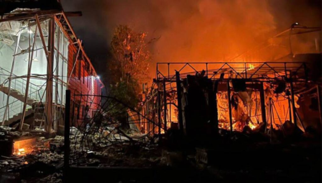 Чергова масована атака ракетами та безпілотниками на українські міста 19