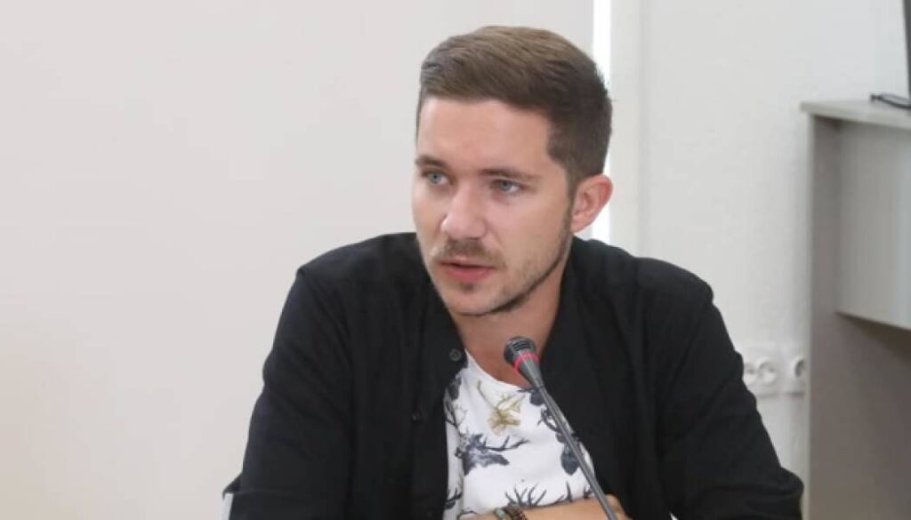 Частка населення України, яке не готове нести тягар війни, зросла – політолог 14 Частка населення України, яке не готове нести тягар війни, зросла – політолог 14