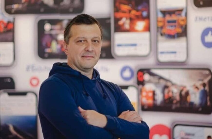 Журналіст Володимир Чертушкін, який захищав Маріуполь, повернувся до України після полону