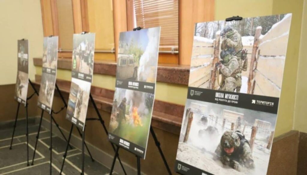 У Львові відбувся фестиваль документального кіно «Війна в об'єктиві» 4 У Львові відбувся фестиваль документального кіно «Війна в об'єктиві» 4