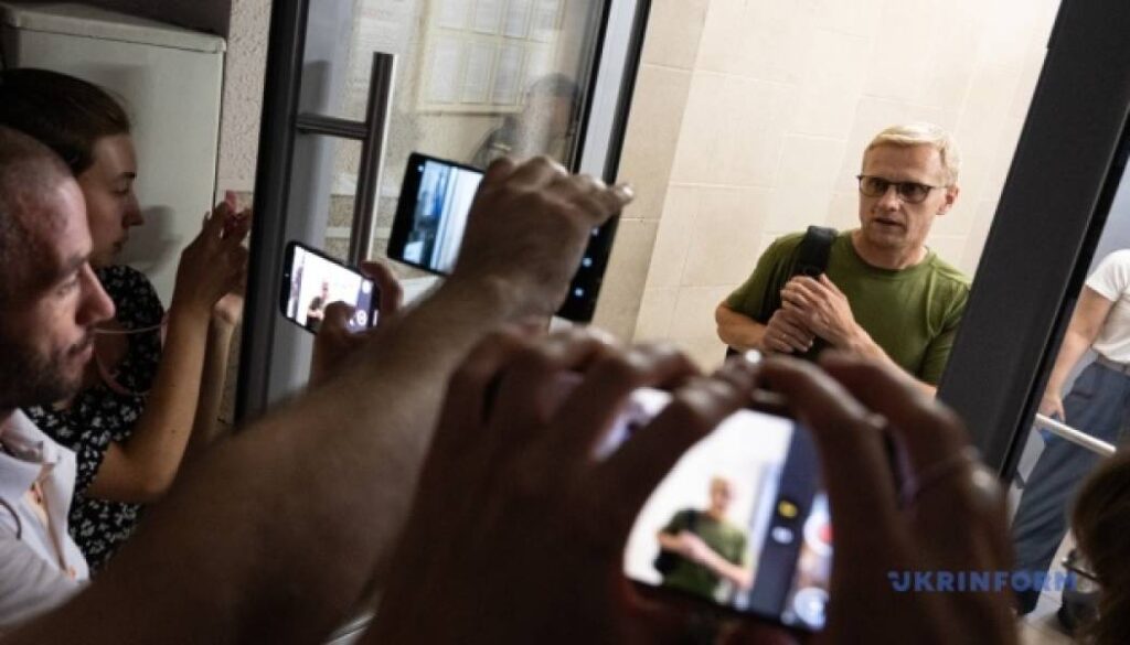 Прокурори просять обрання запобіжного заходу у вигляді особистої поруки для Шабуніна 12