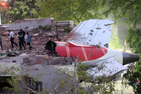 India's Supreme Court cautioned the country's air accident investigators and the aviation regulator that oversees them over their 