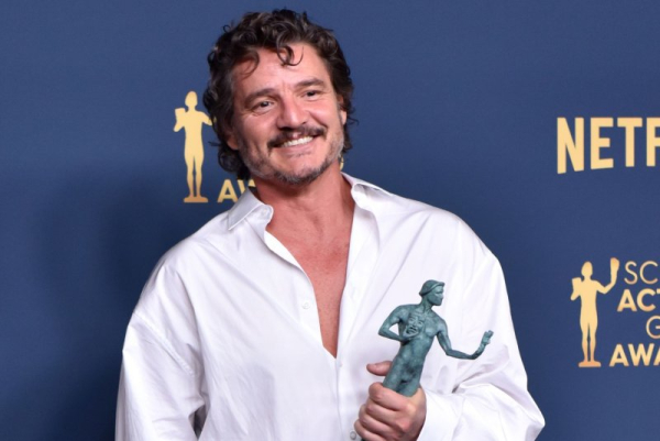 Pedro Pascal appears backstage after winning the award for Outstanding Performance by a Male Actor in a Drama Series award for '