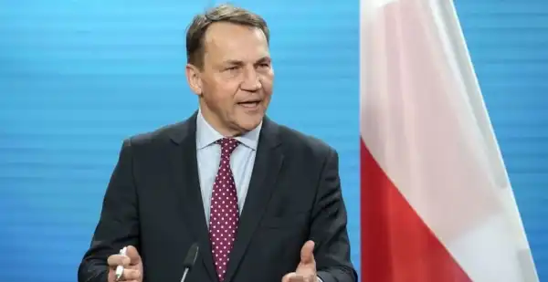 Головна 22 “Хто з Орбаном, той допомагає Кремлю”, – Сікорський