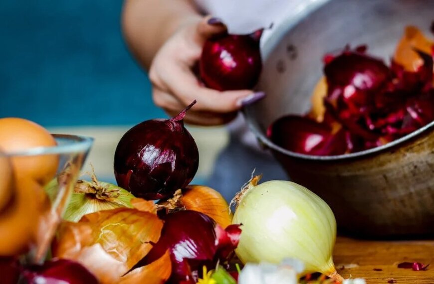 Неочікувана відмінність між білою та червоною цибулею, яка вас точно спантеличить