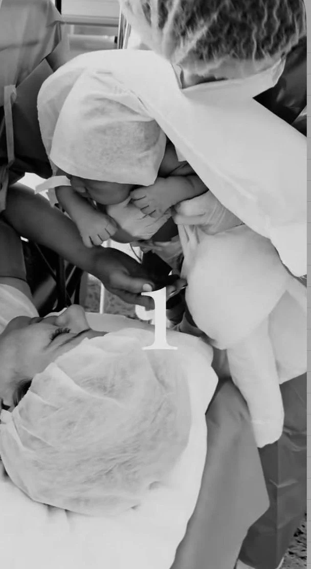 Популярна українська телеведуча вперше стала матір'ю та розкрила незвичайне ім'я своєї дитини. 2 Донька Олени Курбанової / © instagram.com/kurbanova_olena