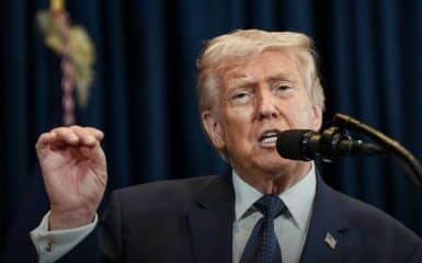 Дональд Трамп наближається до рішення про відправку американських військових до Ірану. 11