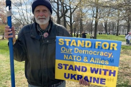 "Без королів". Мільйони американців протестують проти Трампа 6