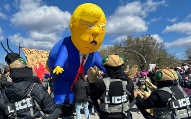 Головна 34 “Без королів”. Мільйони американців протестують проти Трампа