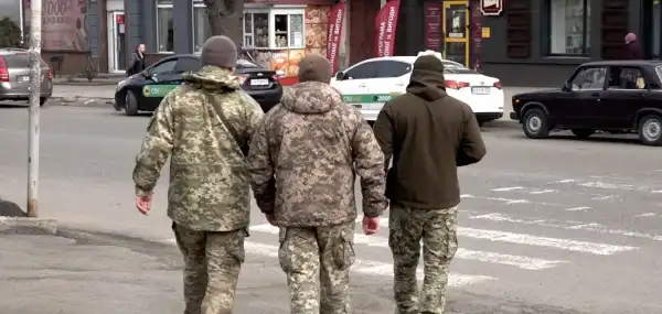 Міністерство оборони спростувало плітки щодо мобілізаційної реформи, яка мала б розпочатись 1 квітня. 15