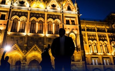 "Гроші не повернемо". В Угорщині погрожують і далі грабувати українців 17