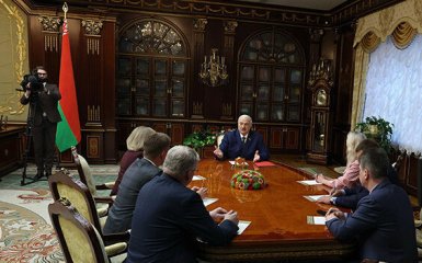 Лукашенко зухвало заявив про підготовку "великої угоди" зі Сполученими Штатами. 9