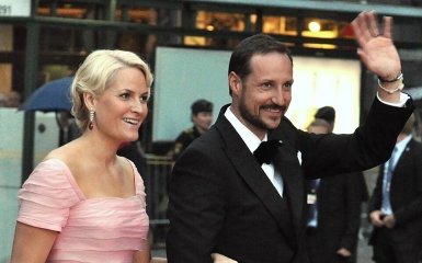 Справа Епштейна. Норвезька кронпринцеса стверджує, що її ввели в оману