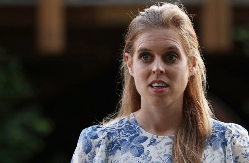 Принцеса Беатріс помічена в Лондоні зі своїм чоловіком Едо, коли вони покидали заклад