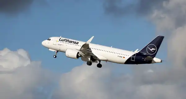 Головна 42 Зростання цін на пальне завдає удару світовому авіасполученню:…