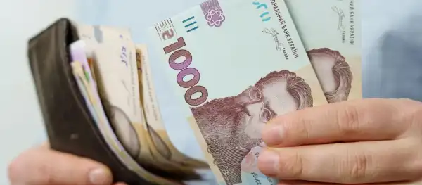 ПДВ для ФОП, військовий збір, податок на посилки: мінфін представив широкий “законопроект щодо податків”