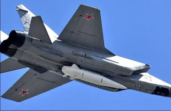 Військовий аналітик пояснив, чому Росія припинила використовувати ракети «Кинджал» для ударів по Україні та розкрив нову стратегію обстрілів противника. 22