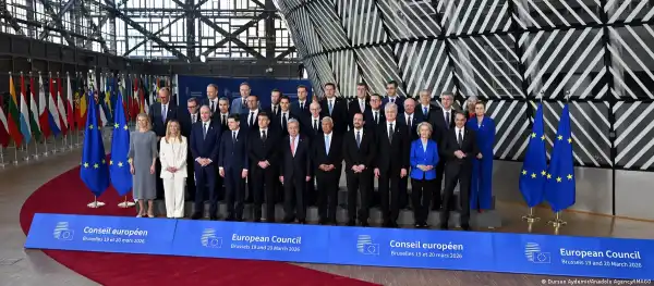 Politico: Саміт ЄС виявив безсилля європейських лідерів перед обличчям конфліктів в Україні&hellip;