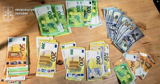 Радіостанції та прилади нічного бачення: як на Буковині організували "центр" для перевезення ухилістів і яка була ціна 8