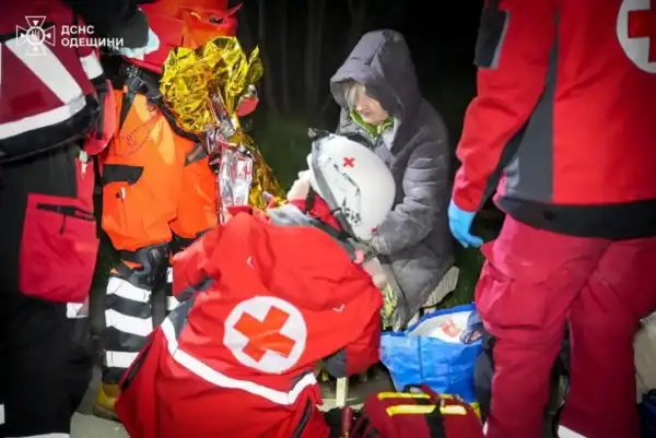 Знищення житлових будинків в Одесі через ворожі удари 3