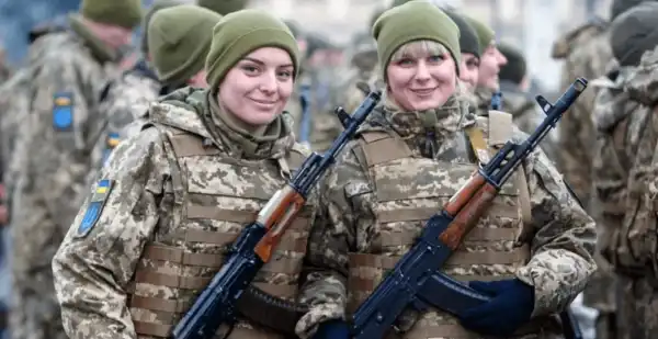 Жінки стають на військовий облік: народний депутат пояснив неузгодженості в законодавстві 7