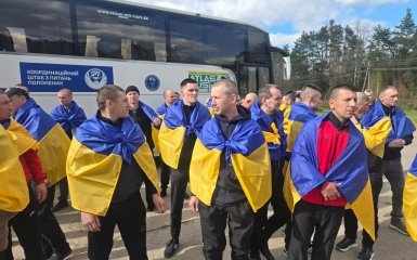 Зеленський повідомив про звільнення 193 українських захисників з&hellip;
