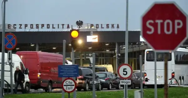 Громадянку України не впустили до Польщі через 100-доларову&hellip;