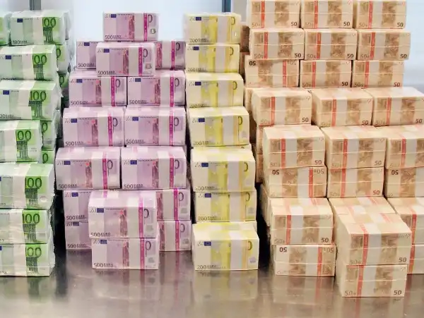 Надання 90 мільярдів євро Україні: терміни виплат 17