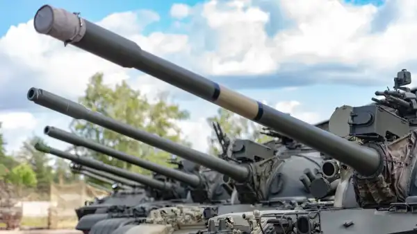 Глобальні інвестиції в оборону встановили новий максимум: хто на чолі списку 15