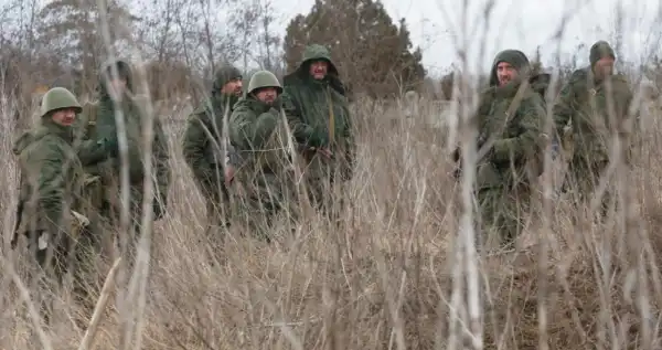 У російській армії скасовано відпустки до 9 травня: ЗСУ знають причину 12