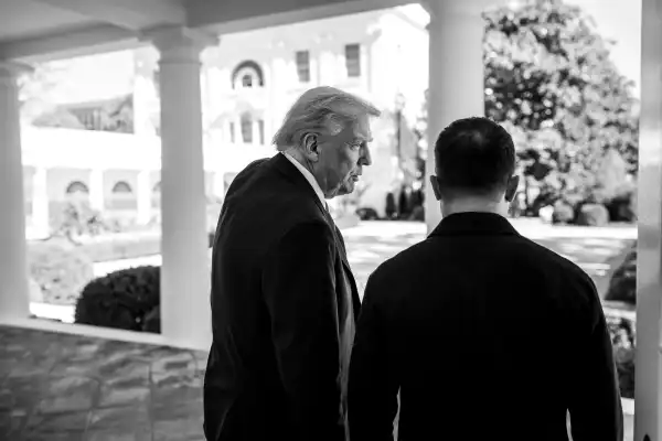 Європейські дипломати стурбовані риторикою Білого дому: Трамп вимагатиме від Києва відмовитися від територій, – The Guardian 13