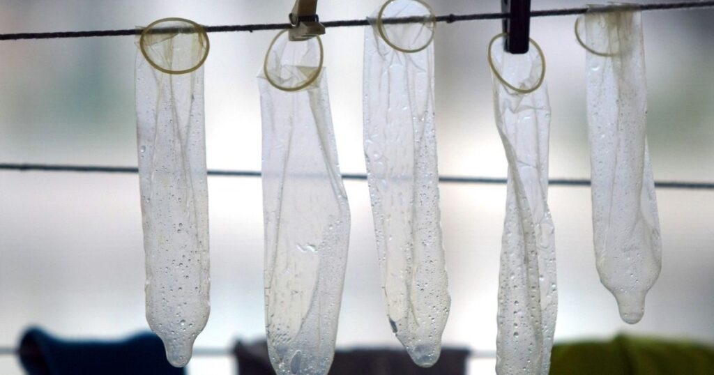 Чому у світі виникає дефіцит презервативів та який стосунок до цього має Іран 2