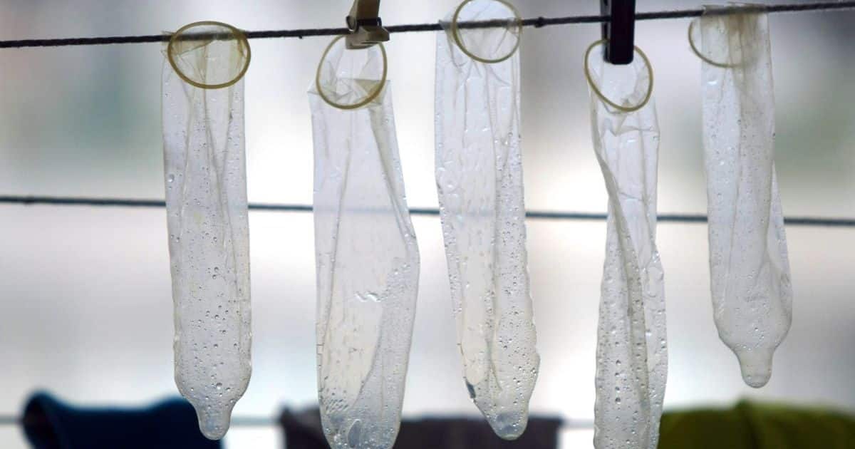 Найбільший виробник презервативів у світі може підняти ціни на 20-30%