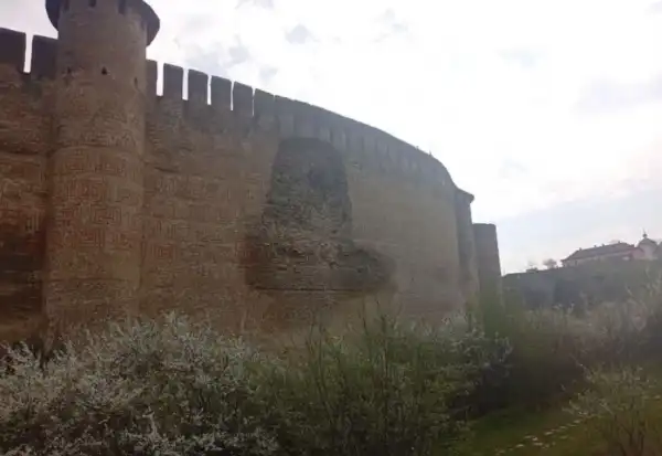 Частина старовинної стіни зруйнувалася в Кам'янець-Подільській фортеці 7