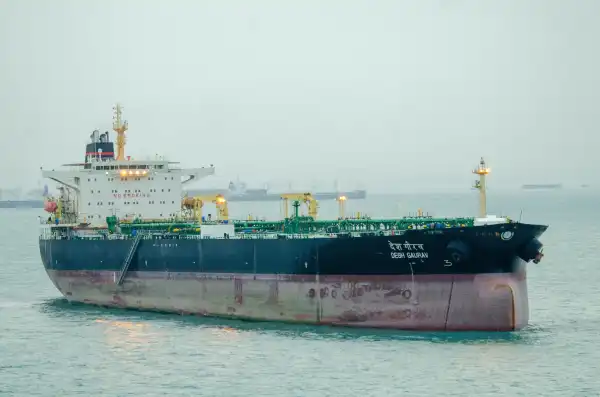 Ціни на нафту у світі знижуються, – Reuters