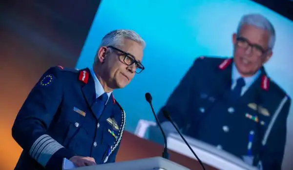 Глава Європейського військового комітету вказав на три фактори, що забезпечують міцність українських сил на передовій. 24