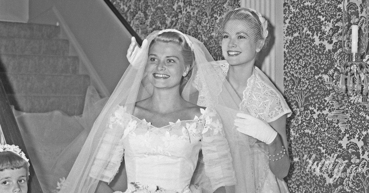 Княгиня Монако Грейс Келлі та її сестра Елізабет Енн Келлі Княгиня Монако Грейс Келлі та її сестра Елізабет Енн Келлі