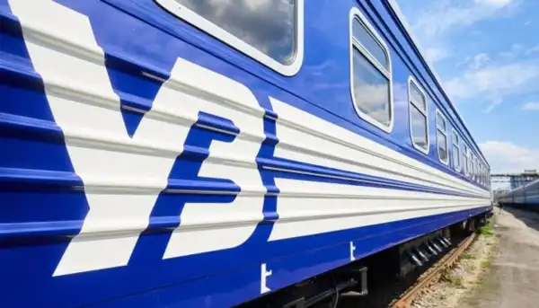 Дитина з'явилася на світ в вагоні Укрзалізниці, потяг терміново зупинили біля Києва. 17