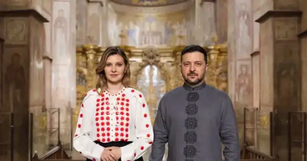Володимир та Олена Зеленські привітали співвітчизників з Великодніми святами. 13