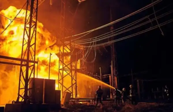 Екстрені відключення: після атаки РФ ряд областей залишився&hellip;