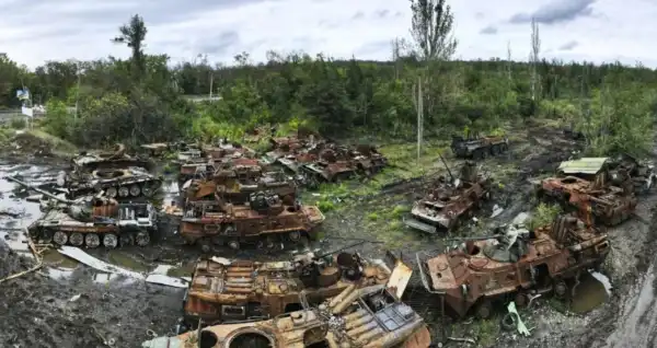 Головна 28 Британська розвідка вперше повідомила про російські втрати, заявивши, що Путін відступає з…